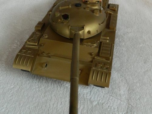 Panzer T 62 ohne Fernsteuerung und Antrieb